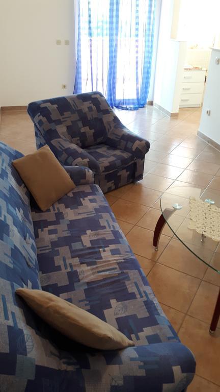 פורץ Apartment Ivan מראה חיצוני תמונה