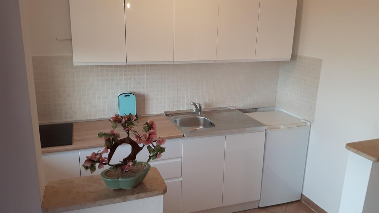 פורץ Apartment Ivan מראה חיצוני תמונה