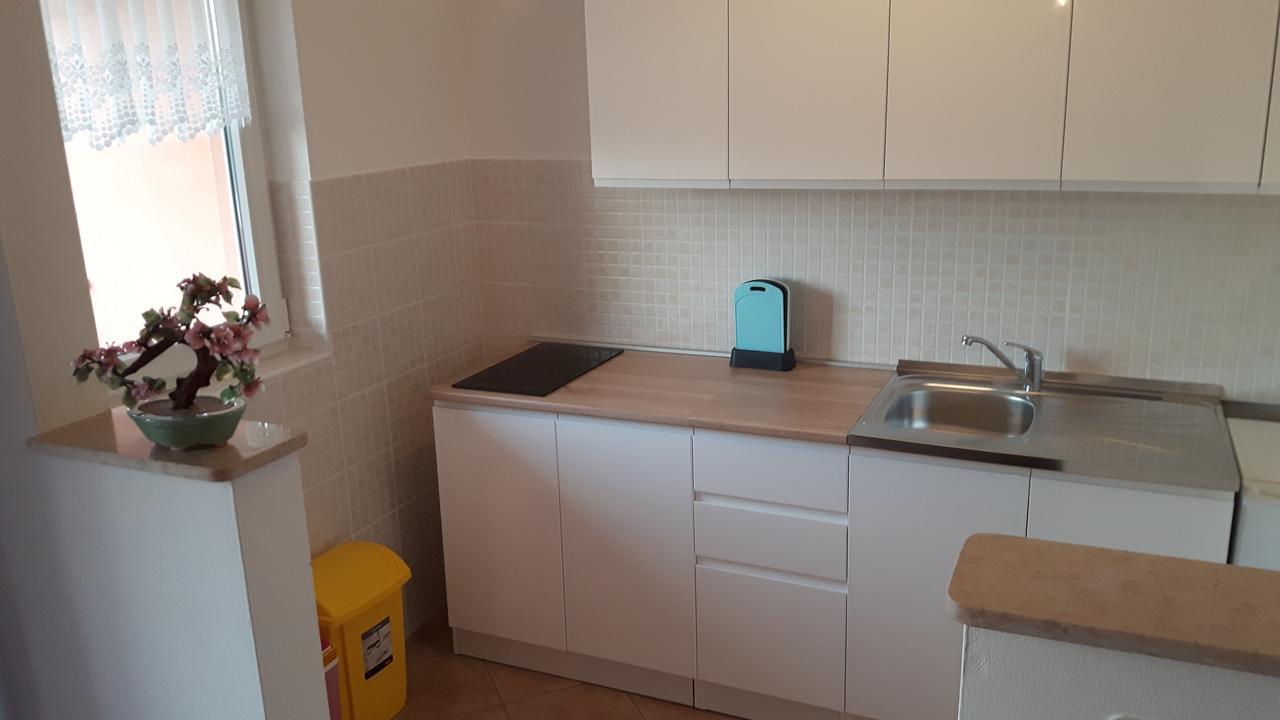 פורץ Apartment Ivan מראה חיצוני תמונה