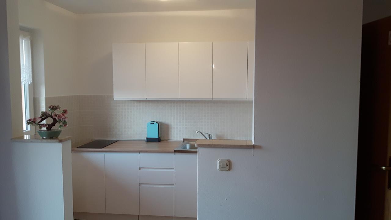 פורץ Apartment Ivan מראה חיצוני תמונה